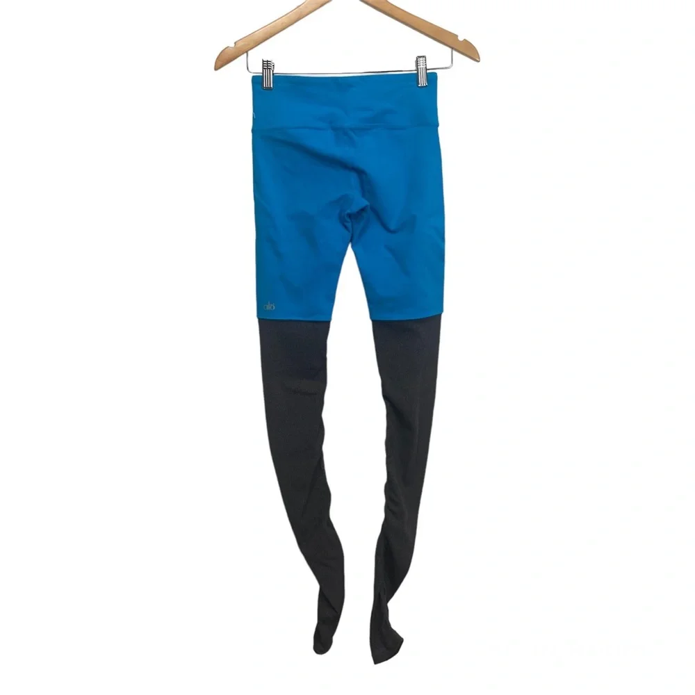 ALO Yoga Goddess Leggings in Seaport Blue & Gray - Picture 2 of 9